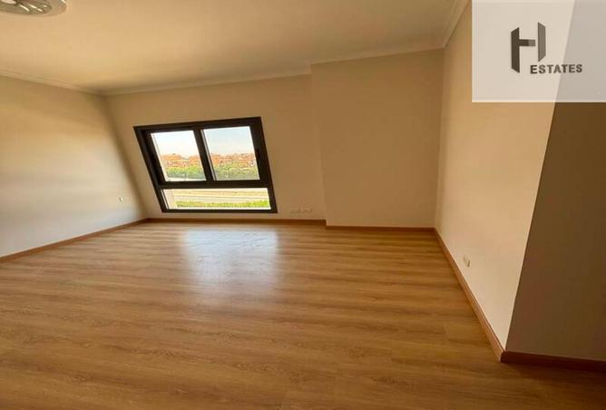 102355357 - Property Image 2