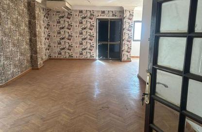 شقة - 3 غرف نوم - 2 حمامات للايجار في المهندسين - الجيزة
