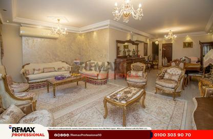 Apartment - 4 Bedrooms - 3 Bathrooms for sale in Al Geish Road - Laurent - Hay Sharq - Alexandria