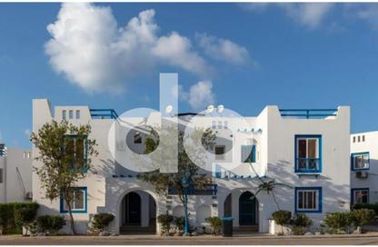 Chalet - 2 Bedrooms - 2 Bathrooms for sale in Mountain View - Ras Al Hekma - North Coast