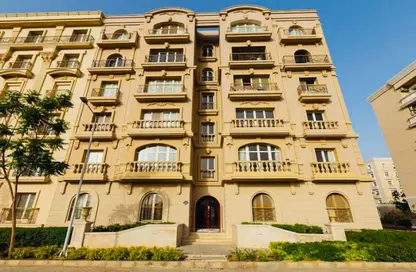 Apartment - 2 Bedrooms - 3 Bathrooms for sale in Hyde Park - New Cairo City - Cairo