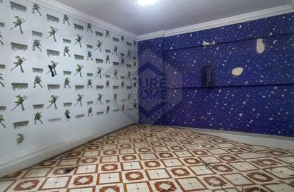 Apartment - 2 Bedrooms - 1 Bathroom for sale in Al Horreya Road - Saba Basha - Hay Sharq - Alexandria