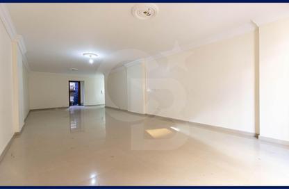 Apartment - 4 Bedrooms - 3 Bathrooms for sale in Al Sayeda Sakina Bint Al Hussein St. - Kafr Abdo - Roushdy - Hay Sharq - Alexandria