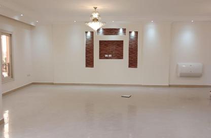 شقة - 3 غرف نوم - 2 حمامات للايجار في عمارات البنفسج - البنفسج - مدينة القاهرة الجديدة - القاهرة