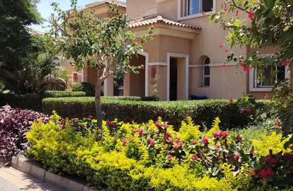 Villa - 3 Bedrooms - 5 Bathrooms for sale in Stone Park - 5th Settlement Compounds - The 5th Settlement - New Cairo City - Cairo