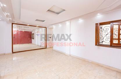Apartment - 3 Bedrooms - 1 Bathroom for sale in Abou Quer Road - Roushdy - Hay Sharq - Alexandria Apartment - 3 Bedrooms - 1 Bathroom for sale in Abou Quer Road - Roushdy - Hay Sharq - Alexandria
