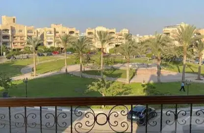 Apartment - 2 Bedrooms - 1 Bathroom for sale in Beverly Hills - Sheikh Zayed Compounds - Sheikh Zayed City - Giza
