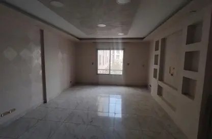 Apartment - 2 Bedrooms - 1 Bathroom for rent in Abou Hanifa Al Noaman St. - Rehab City First Phase - Al Rehab - New Cairo City - Cairo