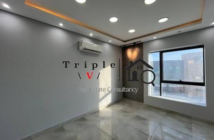 Clinic - Studio - 1 Bathroom for rent in Al Khamayel city - Sheikh Zayed Compounds - Sheikh Zayed City - Giza