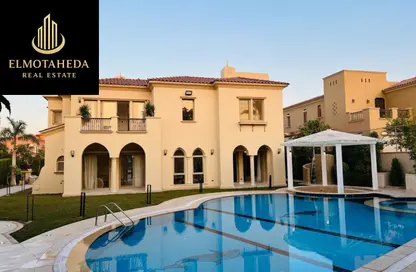 فيلا - 6 غرف نوم - 5 حمامات للايجار في اب تاون كايرو - المقطم - القاهرة