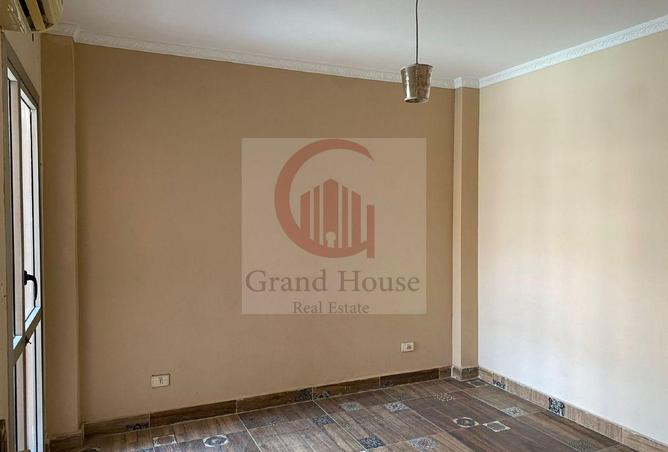 8571815 - Property Image 3