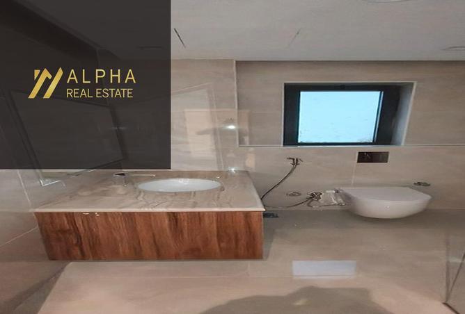 8573110 - Property Image 3