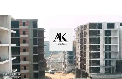 Apartment - 2 Bedrooms - 2 Bathrooms for sale in Lake View Residence - 5th Settlement Compounds - The 5th Settlement - New Cairo City - Cairo