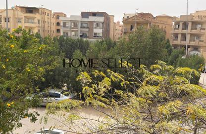 Apartment - 3 Bedrooms - 2 Bathrooms for sale in 8th District - Sheikh Zayed City - Giza