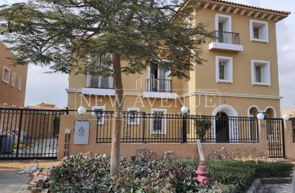 Villa - 6 - 7 for sale in Hyde Park - New Cairo City - Cairo