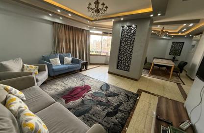 Apartment - 3 Bedrooms - 2 Bathrooms for sale in Mostafa Mahmoud Square - Mohandessin - Giza