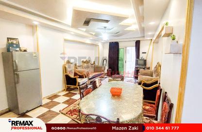 Apartment - 3 Bedrooms - 1 Bathroom for sale in Khaled Ibn Al Walid St. - Miami - Hay Awal El Montazah - Alexandria