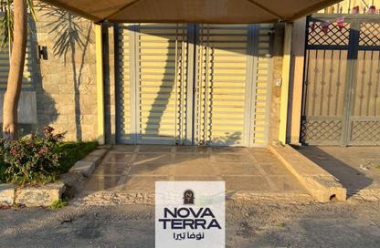 Apartment - 3 Bedrooms - 3 Bathrooms for sale in 8th District - Sheikh Zayed City - Giza