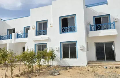 Townhouse - 3 Bedrooms - 4 Bathrooms for sale in Mountain View - Ras Al Hekma - North Coast
