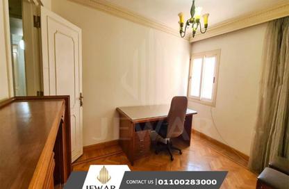Apartment - 4 Bedrooms - 2 Bathrooms for sale in Abou Quer Road - Zezenia - Hay Sharq - Alexandria