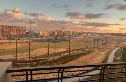 Apartment - 3 Bedrooms - 3 Bathrooms for sale in Golf Side - Uptown Cairo - Mokattam - Cairo