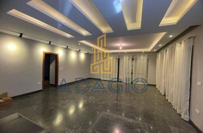 شقة - 2 غرف نوم - 3 حمامات للايجار في ذا كورت ياردز - كمبوندات الشيخ زايد - الشيخ زايد - الجيزة