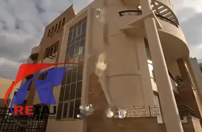 فيلا - 4 غرف نوم - 3 حمامات للايجار في المنطقة أ - حى جنوب الاكايمية - مدينة القاهرة الجديدة - القاهرة