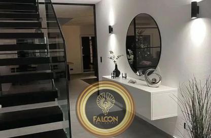 Apartment - 2 Bedrooms - 2 Bathrooms for sale in District 5 - 5th Settlement Compounds - The 5th Settlement - New Cairo City - Cairo