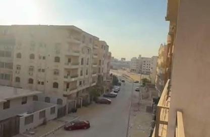 Apartment - 3 Bedrooms - 2 Bathrooms for sale in North Lotus - El Lotus - New Cairo City - Cairo