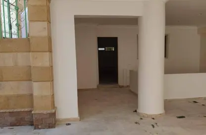 Co-Working Space - 2 Bedrooms - 2 Bathrooms for rent in Beram Al Tunsi St. - Al Narges 1 - Al Narges - New Cairo City - Cairo