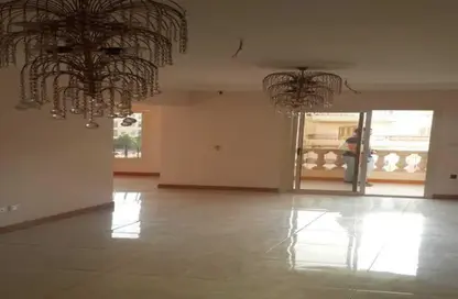 Apartment - 3 Bedrooms - 3 Bathrooms for rent in El Narges Buildings - Al Narges - New Cairo City - Cairo