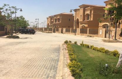 منزل مزدوج - 3 غرف نوم - 3 حمامات للبيع في رويال ميدوز - كمبوندات الشيخ زايد - الشيخ زايد - الجيزة منزل مزدوج - 3 غرف نوم - 3 حمامات للبيع في رويال ميدوز - كمبوندات الشيخ زايد - الشيخ زايد - الجيزة