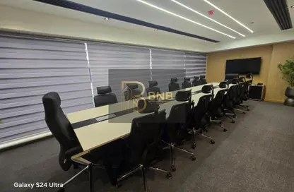 مساحات مكتبية - 6 غرف نوم - 2 حمامات للايجار في شارع التسعين الجنوبي - التجمع الخامس - مدينة القاهرة الجديدة - القاهرة