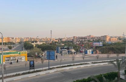 دوبلكس - 2 غرف نوم - 1 حمام للبيع في المجاورة الرابعة - المنطقة الخامسة - مدينة الشروق - القاهرة
