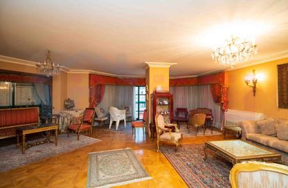 Apartment - 5 Bedrooms - 4 Bathrooms for sale in Laurent - Hay Sharq - Alexandria