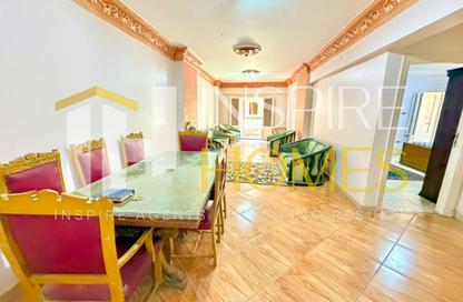 Apartment - 3 Bedrooms - 2 Bathrooms for sale in Al Nasr St. - Smouha - Hay Sharq - Alexandria