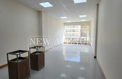 مساحات مكتبية - استوديو - 1 حمام للايجار في شارع مجمع البنوك - شارع التسعين الجنوبي - التجمع الخامس - مدينة القاهرة الجديدة - القاهرة