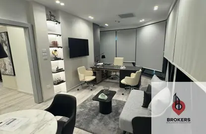 Office Space - 4 Bedrooms - 1 Bathroom for rent in Cairo Business Plaza - North Teseen St. - The 5th Settlement - New Cairo City - Cairo