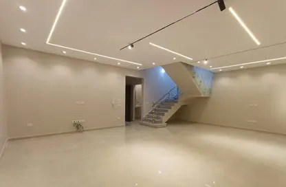 Townhouse - 4 Bedrooms - 4 Bathrooms for rent in Continental Residence - Sheikh Zayed Compounds - Sheikh Zayed City - Giza