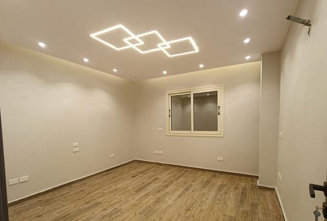 8512988 - Property Image 3