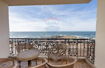 Apartment - 4 Bedrooms - 2 Bathrooms for rent in Al Geish Road - Cleopatra - Hay Sharq - Alexandria