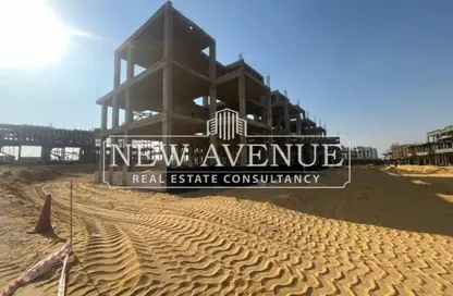 Townhouse - 4 Bedrooms - 5 Bathrooms for sale in Eastshire compound - 5th Settlement Compounds - The 5th Settlement - New Cairo City - Cairo