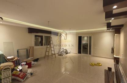Apartment - 3 Bedrooms - 2 Bathrooms for rent in 10th Sector - Zahraa El Maadi - Hay El Maadi - Cairo