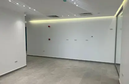 Office Space - 3 Bedrooms - 1 Bathroom for rent in Hyde Park - New Cairo City - Cairo