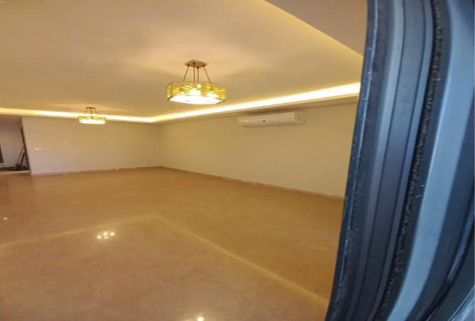 103200027 - Property Main Image