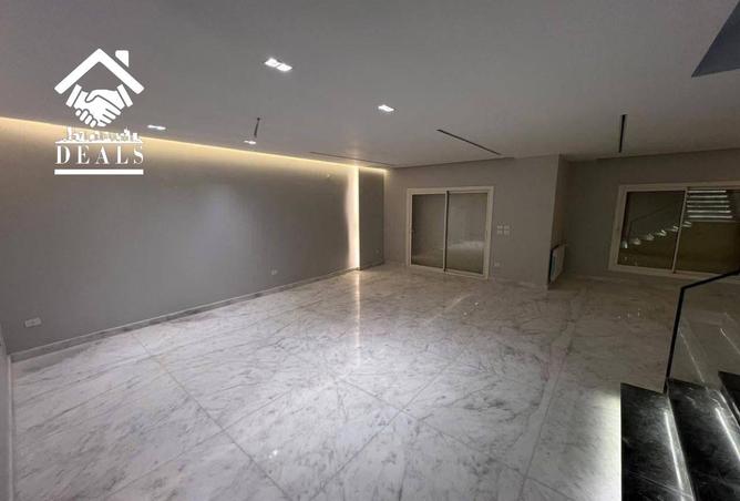 63887654 - Property Image 3