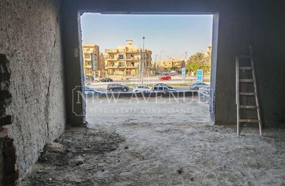 محل - استوديو - 3 حمامات للايجار في ان  90  بيزنس كومبلكس - شارع التسعين الشمالي - التجمع الخامس - مدينة القاهرة الجديدة - القاهرة