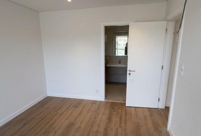 105168987 - Property Image 3