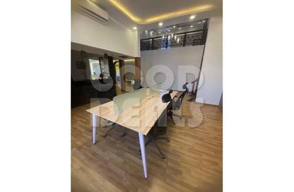 Apartment - 5 Bedrooms - 3 Bathrooms for sale in Abd Al Aziz Fahmy St. - Heliopolis Square - El Nozha - Cairo