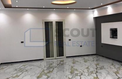 Apartment - 2 Bedrooms - 2 Bathrooms for rent in Centerville - Hyde Park - New Cairo City - Cairo